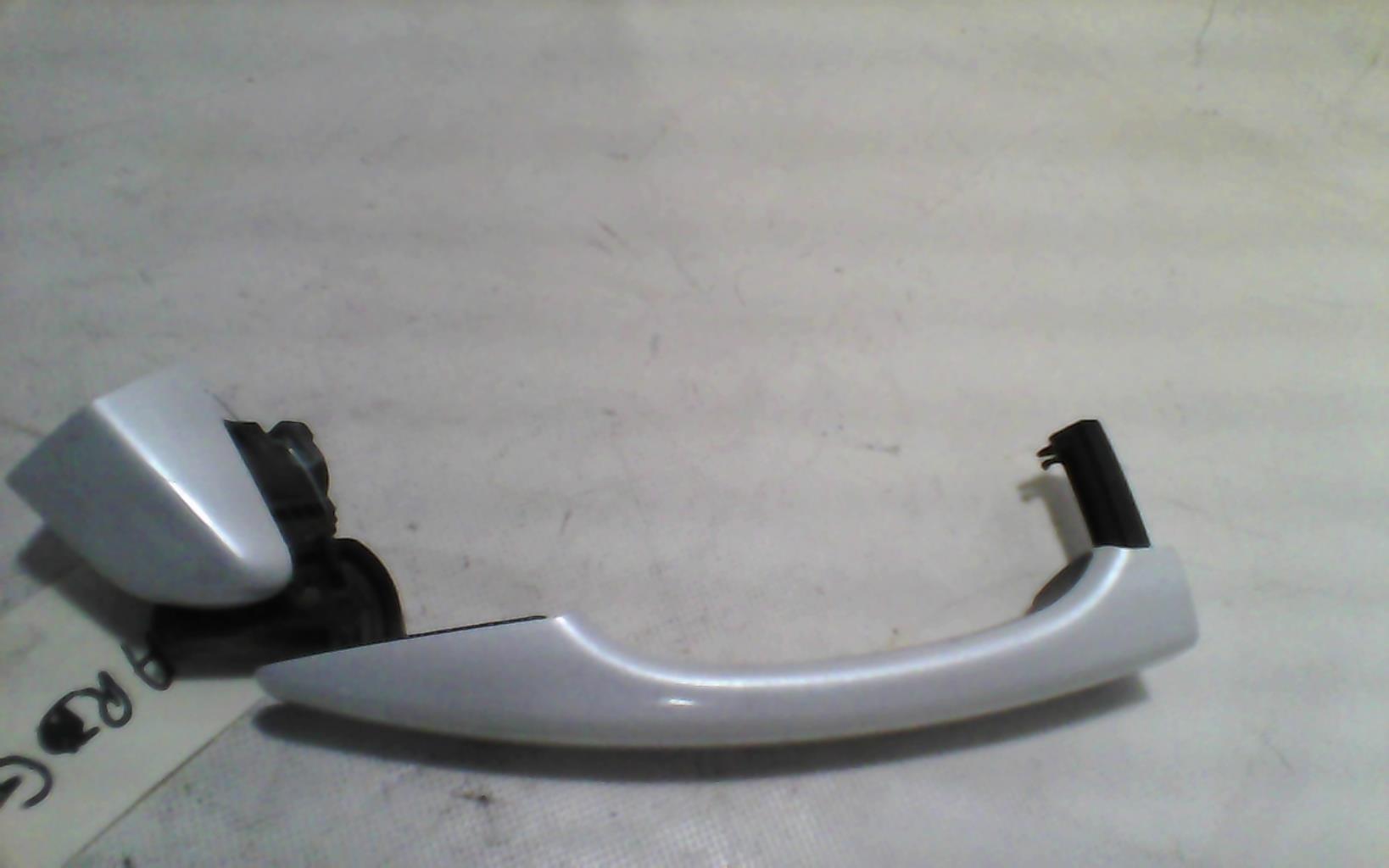 Maniglia portiera posteriore sinistra PEUGEOT 308 2 PHASE 1 Diésel - 1
