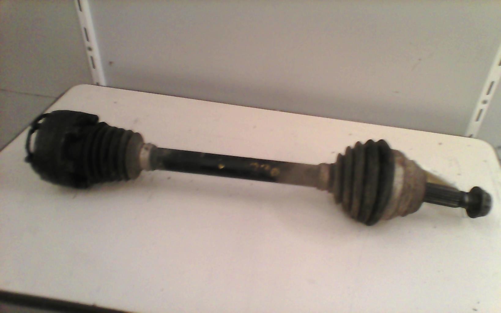 Giunto cardanico albero di trasmissione sinistro VOLKSWAGEN POLO 3 PHASE 1 Diésel - 1