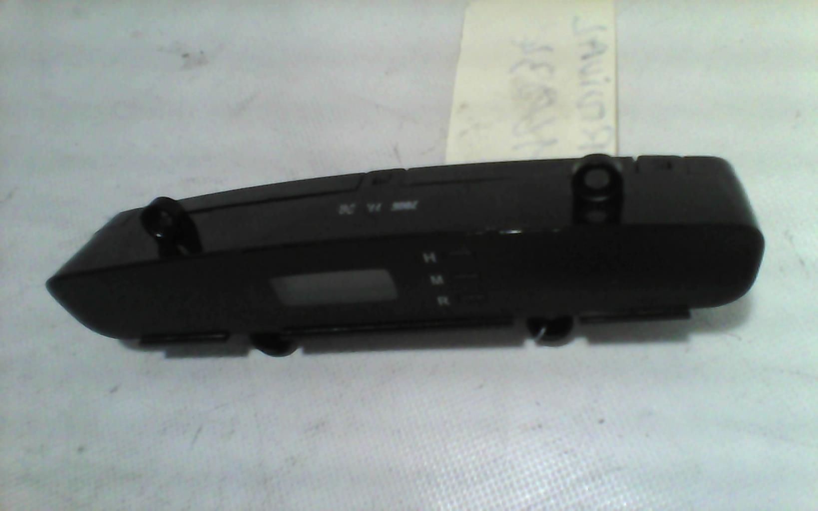 Horloge KIA CARNIVAL 2 Diesel - 1