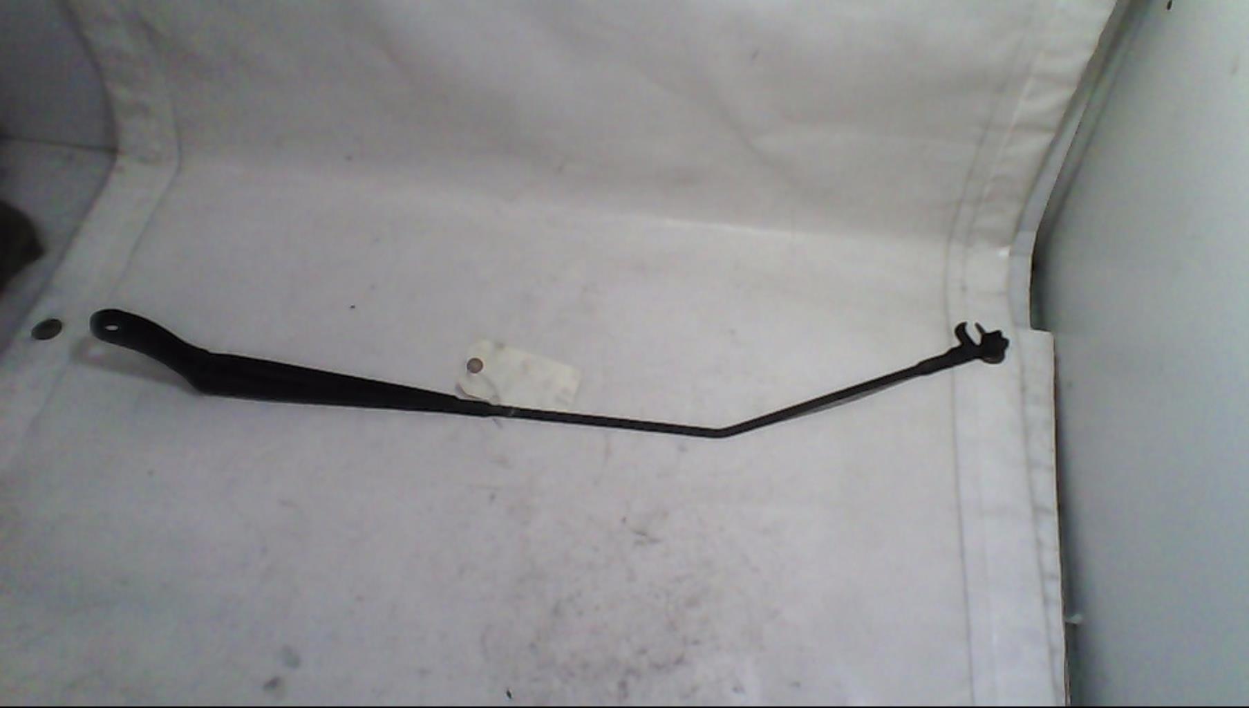 Braccio tergicristallo anteriore destro PEUGEOT 207 PHASE 1 CABRIOLET Diésel - 1