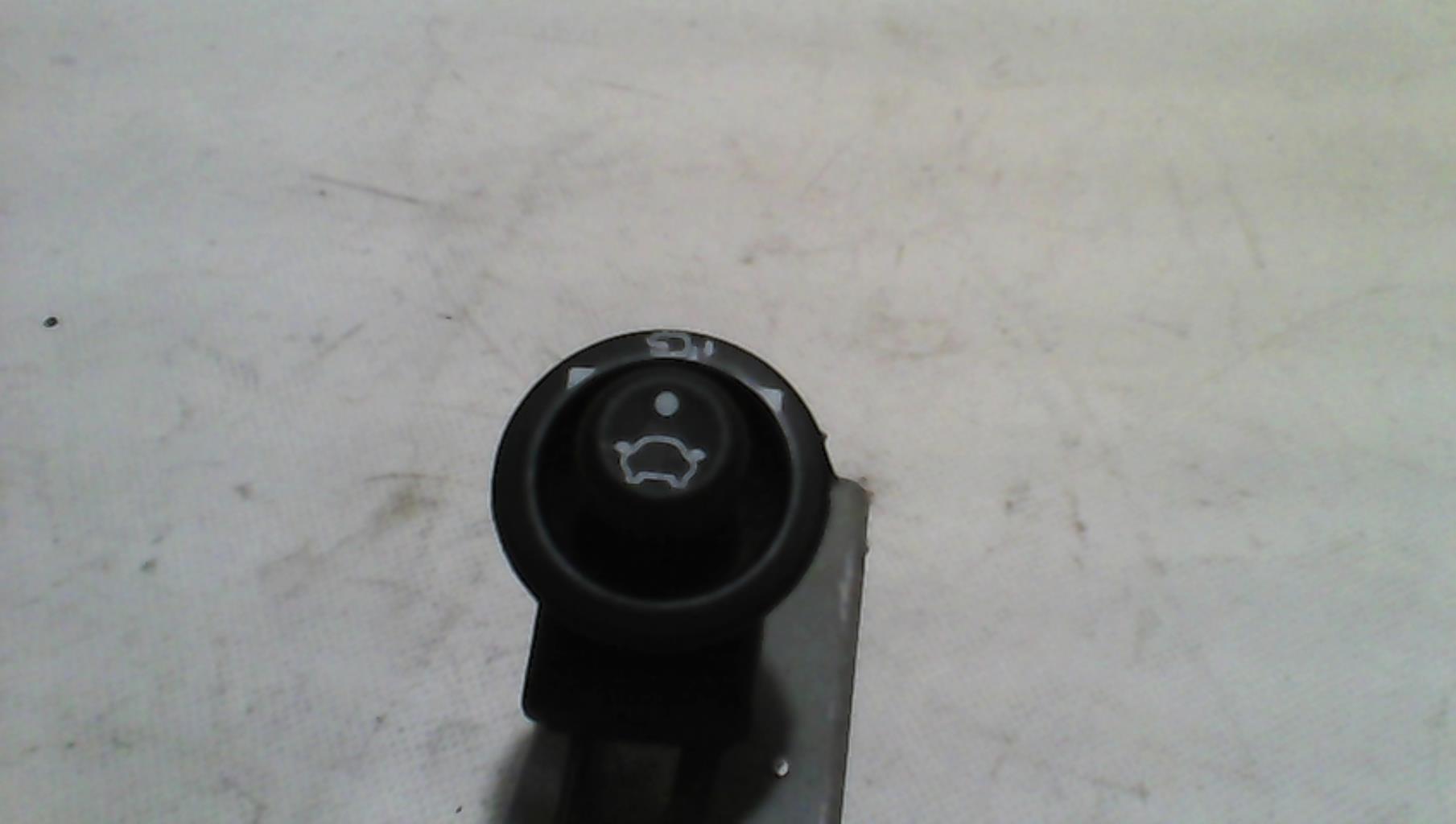 Commande retroviseurs FORD FIESTA 6 PHASE 1 Diesel - 1