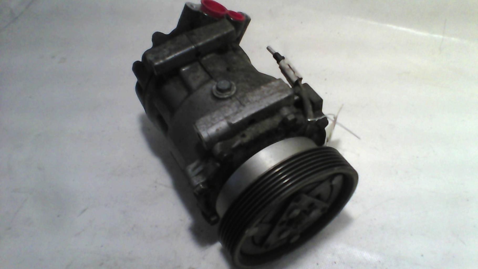 Compresseur clim DACIA SANDERO 1 Essence/GPL - 1