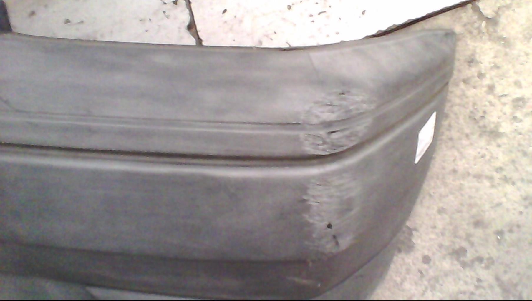 Pare choc arriere VOLKSWAGEN GOLF 3 Diesel - 1