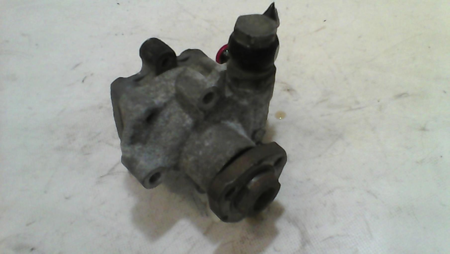 Pompe de direction VOLKSWAGEN GOLF 4 Diesel - 1