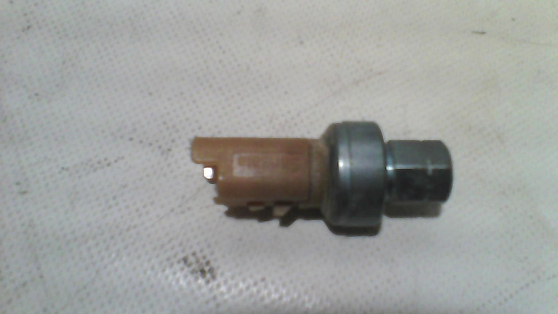 Pressostat de climatisation CITROEN C3 3 PHASE 1 Essence - 1