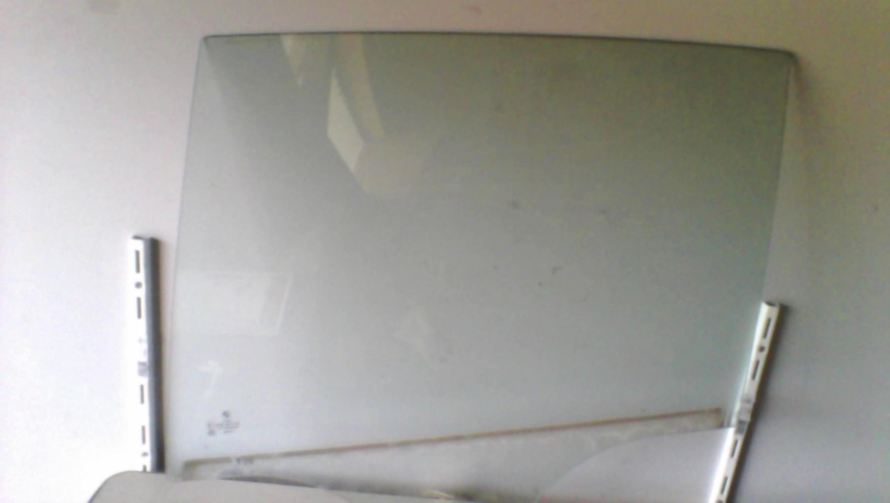 Vetro posteriore sinistro BMW SERIE 1 F20 PHASE 1 Diésel - 1