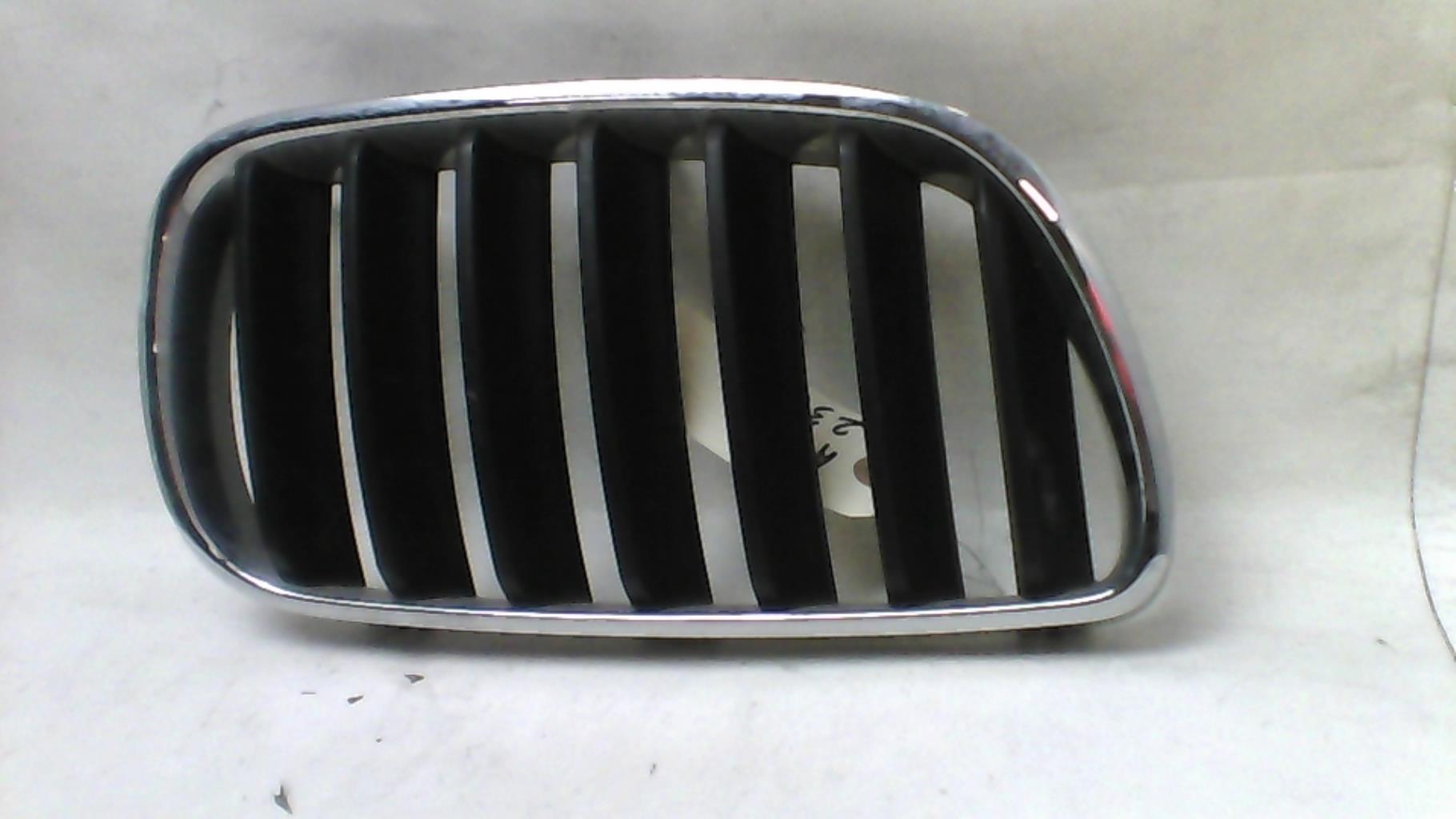 Grille de calandre gauche BMW X3 E83 PHASE 2 Diesel - 1