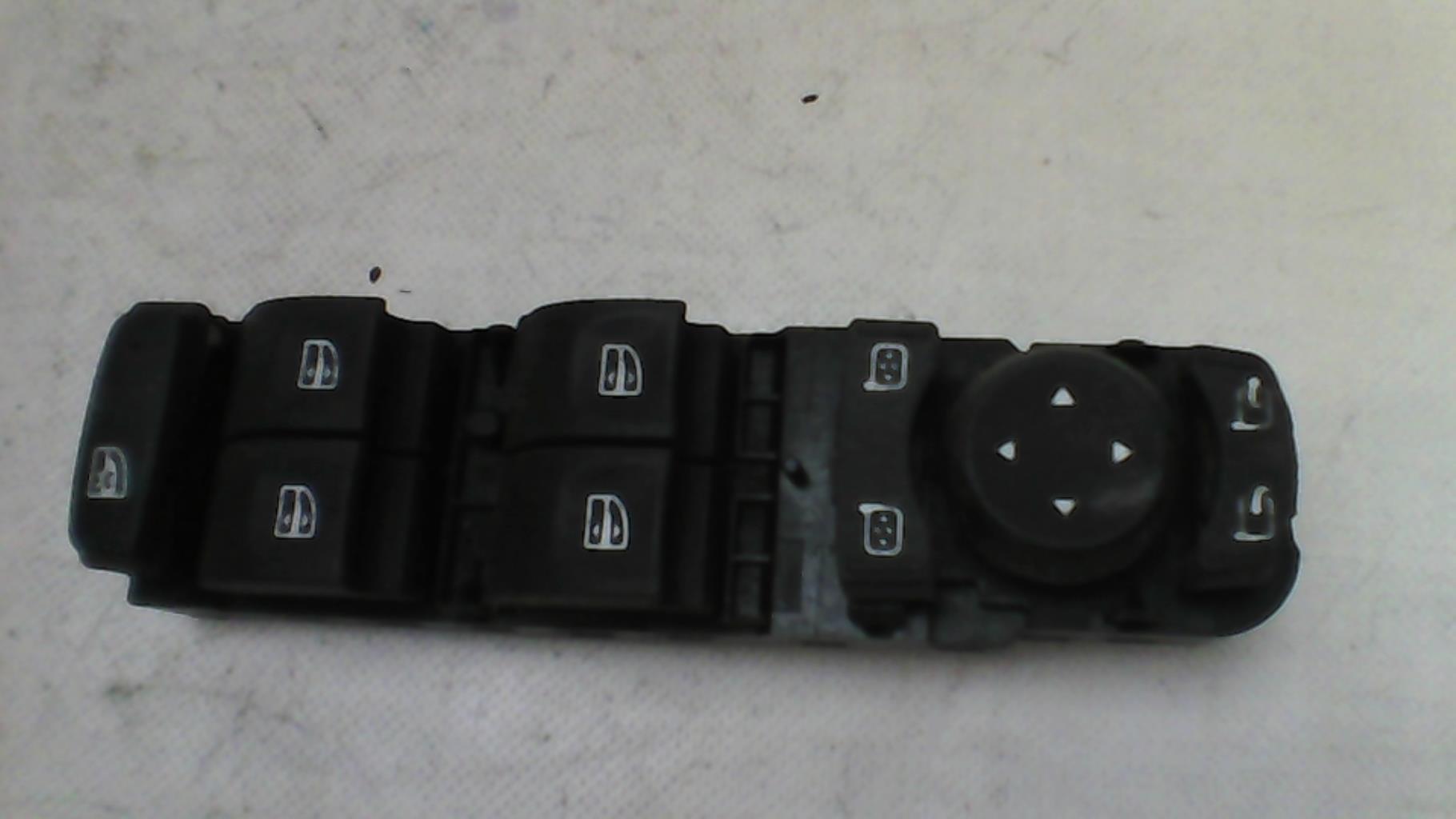 Interruptor de elevalunas RENAULT MEGANE 3 PHASE 1 Diésel - 1