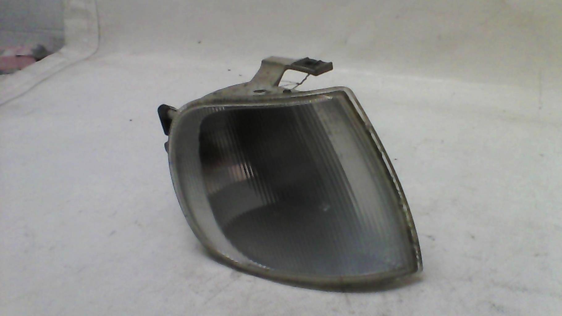 Gruppo ottico anteriore secondario destro (luci)(freccia) VOLKSWAGEN POLO 3 PHASE 1 Gasolina - 1