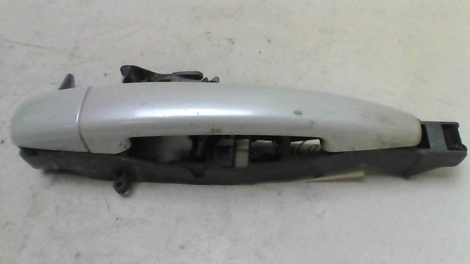Maniglia portiera anteriore destra PEUGEOT 5008 1 PHASE 1 Diésel - 1