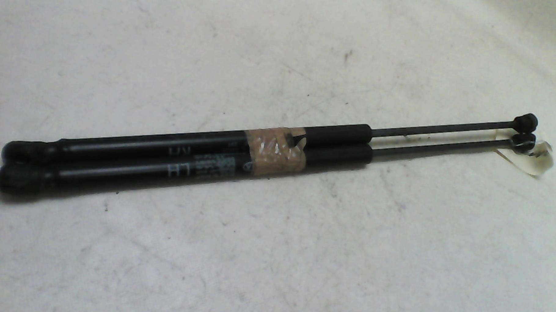 Verin de coffre KIA RIO 2 PHASE 2  - 1