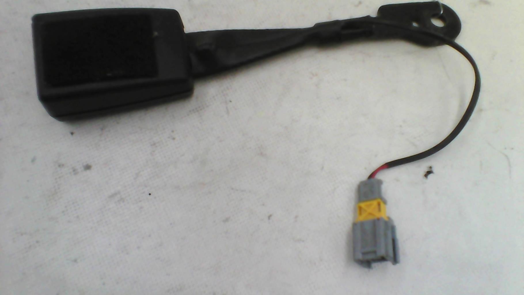 Aggancio cintura sicurezza anteriore destro CITROEN C5 2 Diésel - 1
