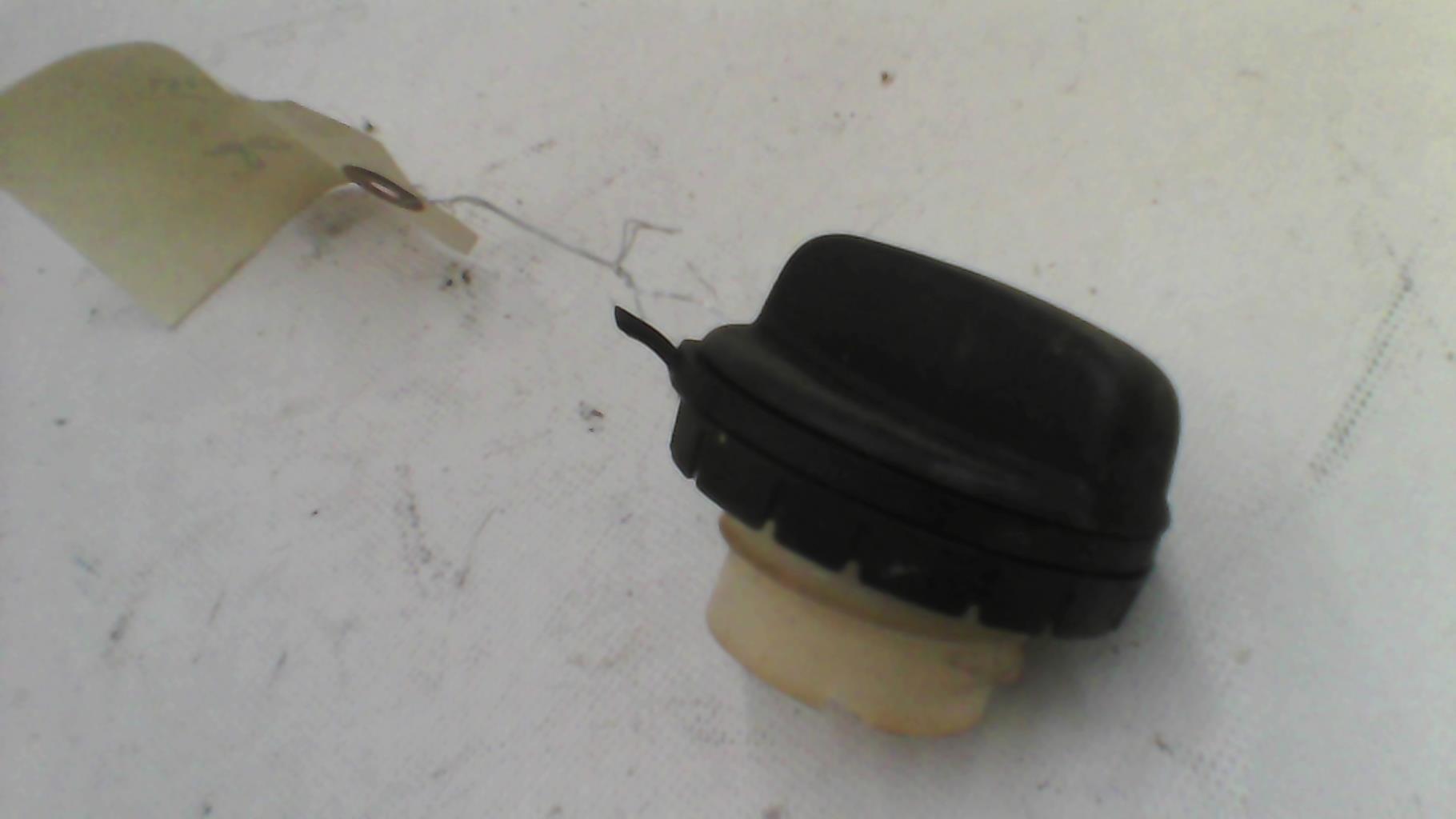 Bouchon de carburant DAIHATSU TREVIS Essence - 1