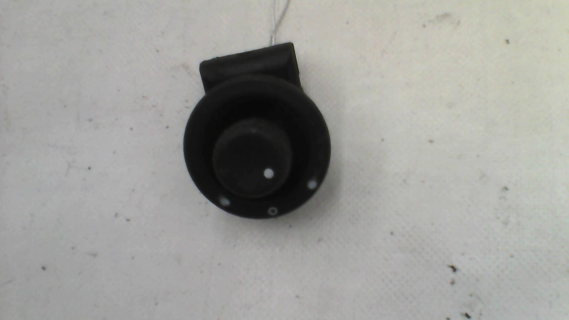 Commande retroviseurs RENAULT CLIO 2 PHASE 1 Essence - 1