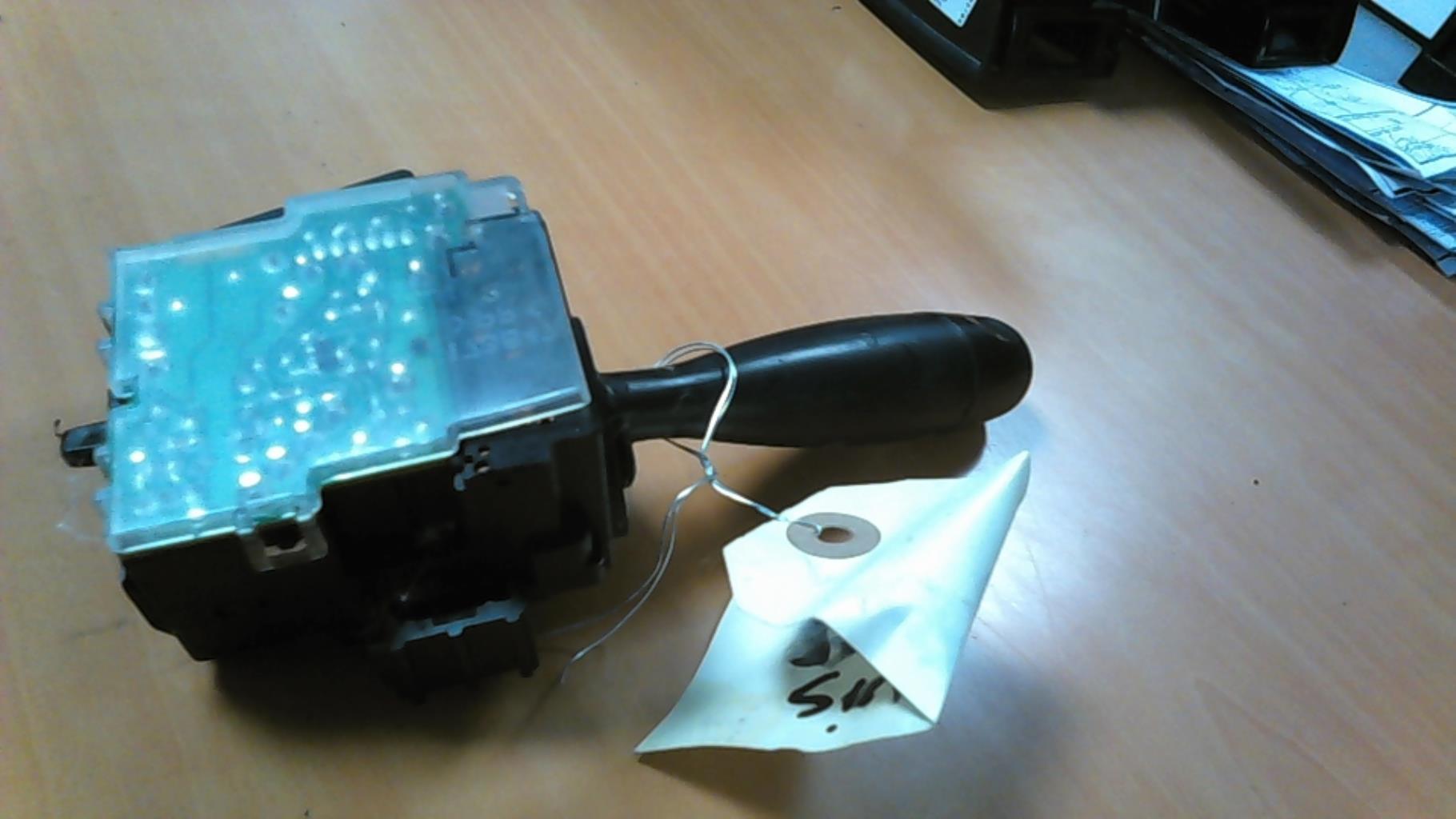 Commodo d'essuie glaces DAIHATSU TREVIS Essence - 1