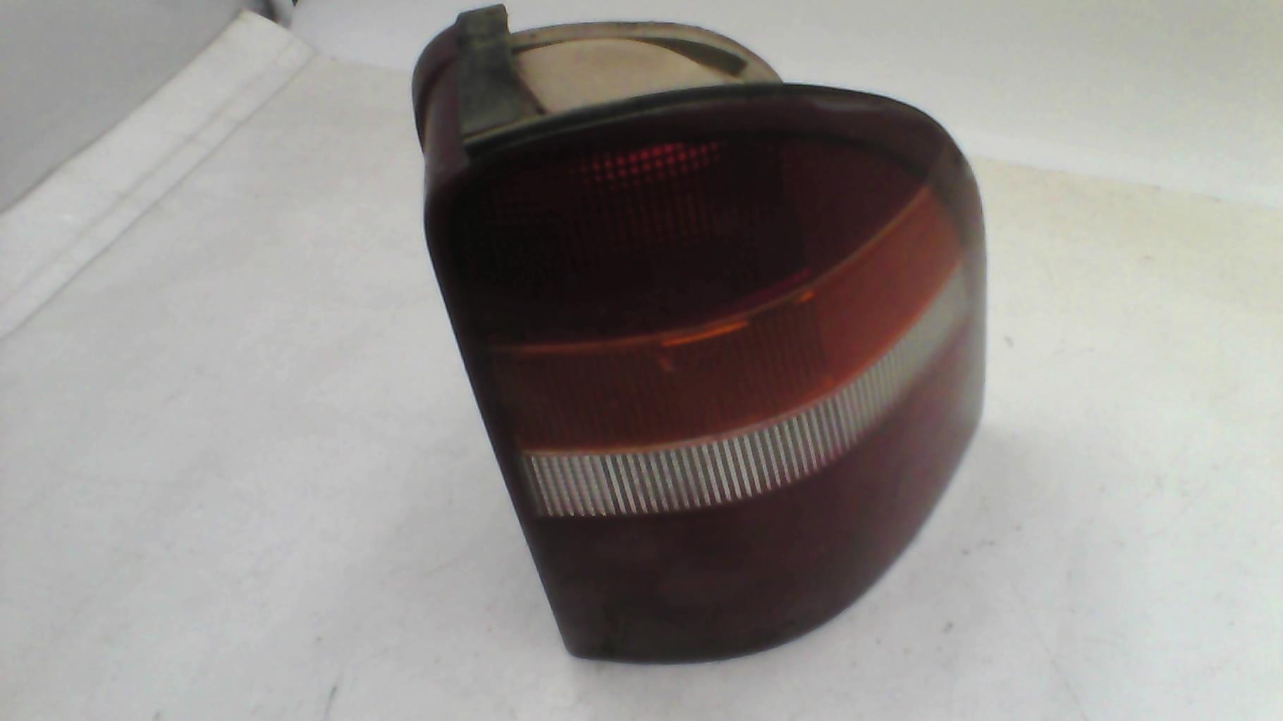 Fanale posteriore principale destro (luci) FORD MONDEO 1 PHASE 2 BREAK Gasolina - 1