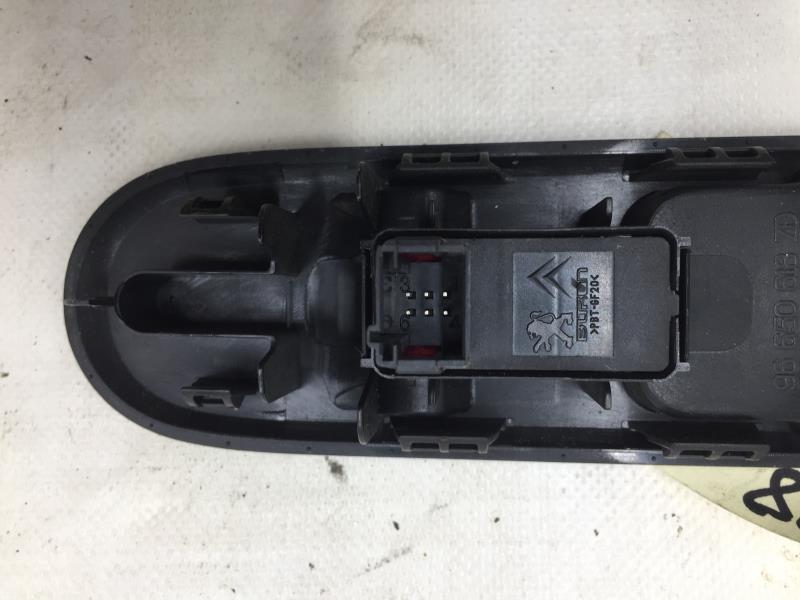Interruttore lavacristalli anteriore destro PEUGEOT 3008 1 PHASE 1 Diésel - 1