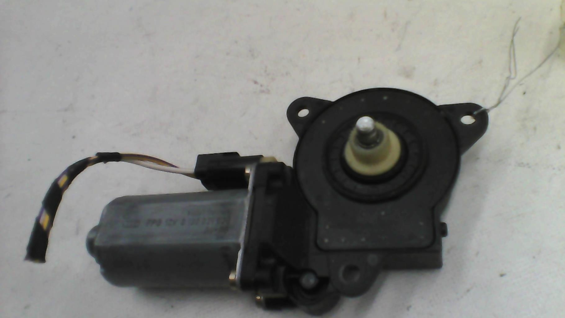 Motore alzacristalli anteriore destro FORD FIESTA 5 PHASE 1 Gasolina - 1
