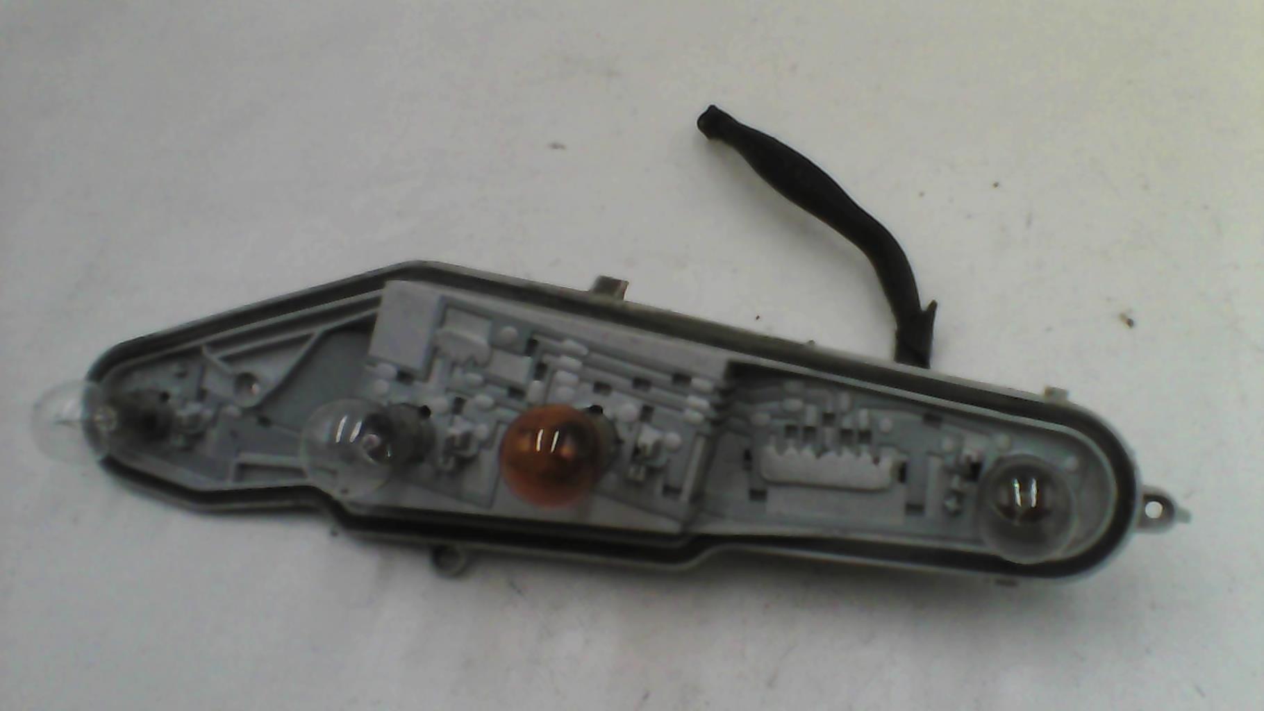 Base portalampade fanale posteriore destro SKODA ROOMSTER PHASE 1 Diésel - 1