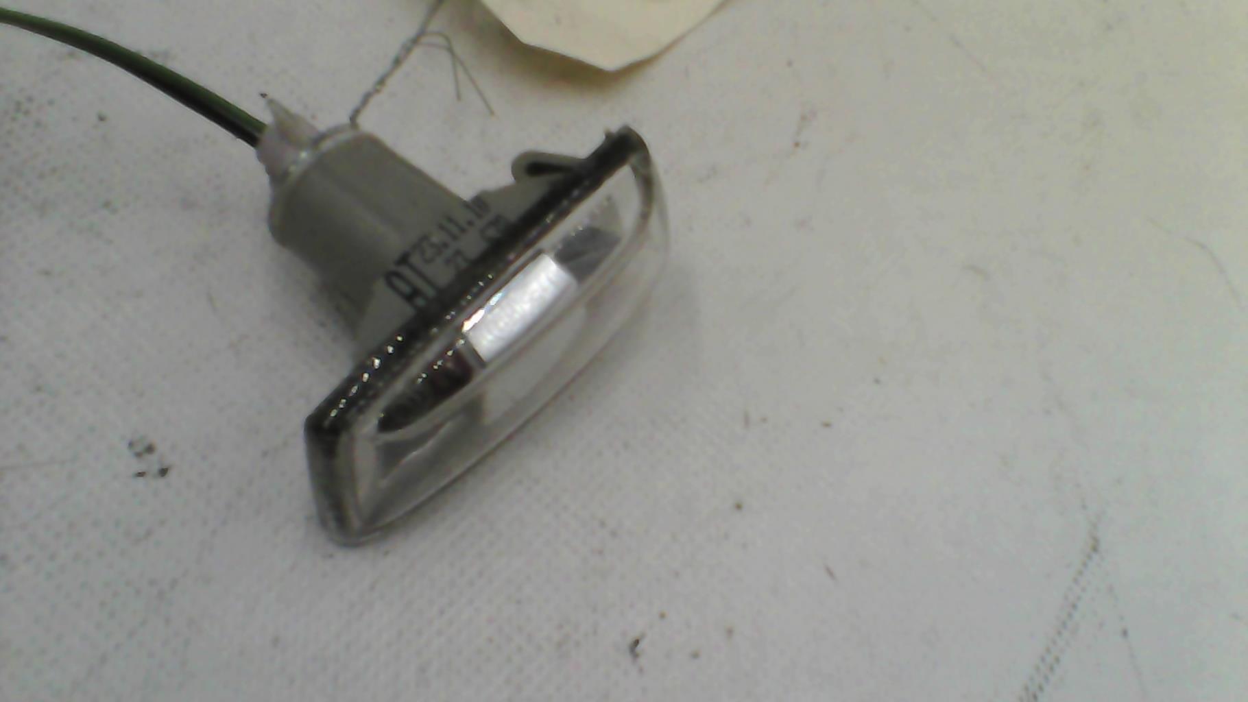 Ripetitore lampeggiante anteriore destro (Luci) OPEL CORSA D PHASE 1 Diésel - 1