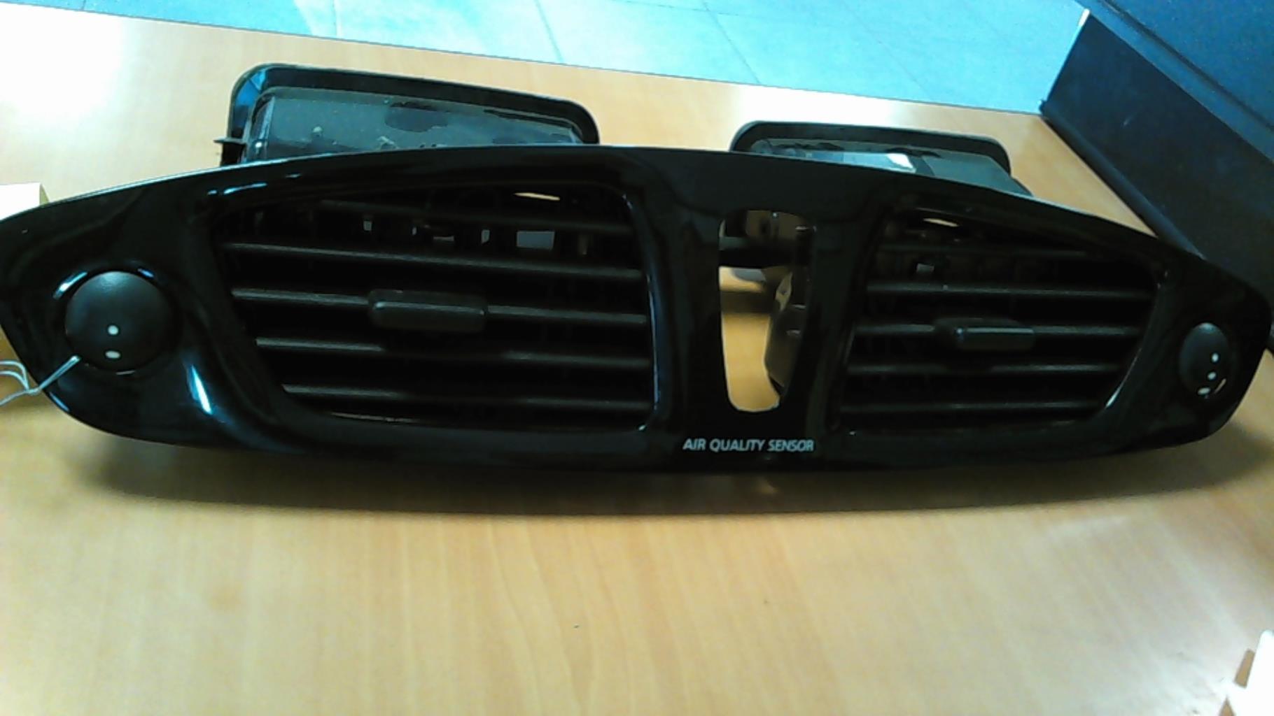 Bocchetta aerazione cruscotto RENAULT SCENIC 3 PHASE 1 Diésel - 1