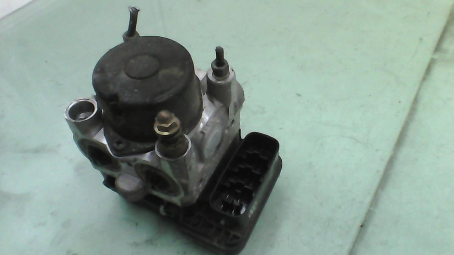 Blocco ABS (antibloccaggio freni) TOYOTA RAV4 2 PHASE 1 Diésel - 1