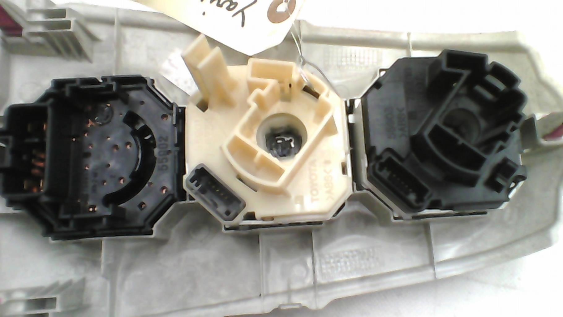 Commande chauffage TOYOTA YARIS 2 PHASE 1 Essence - 1