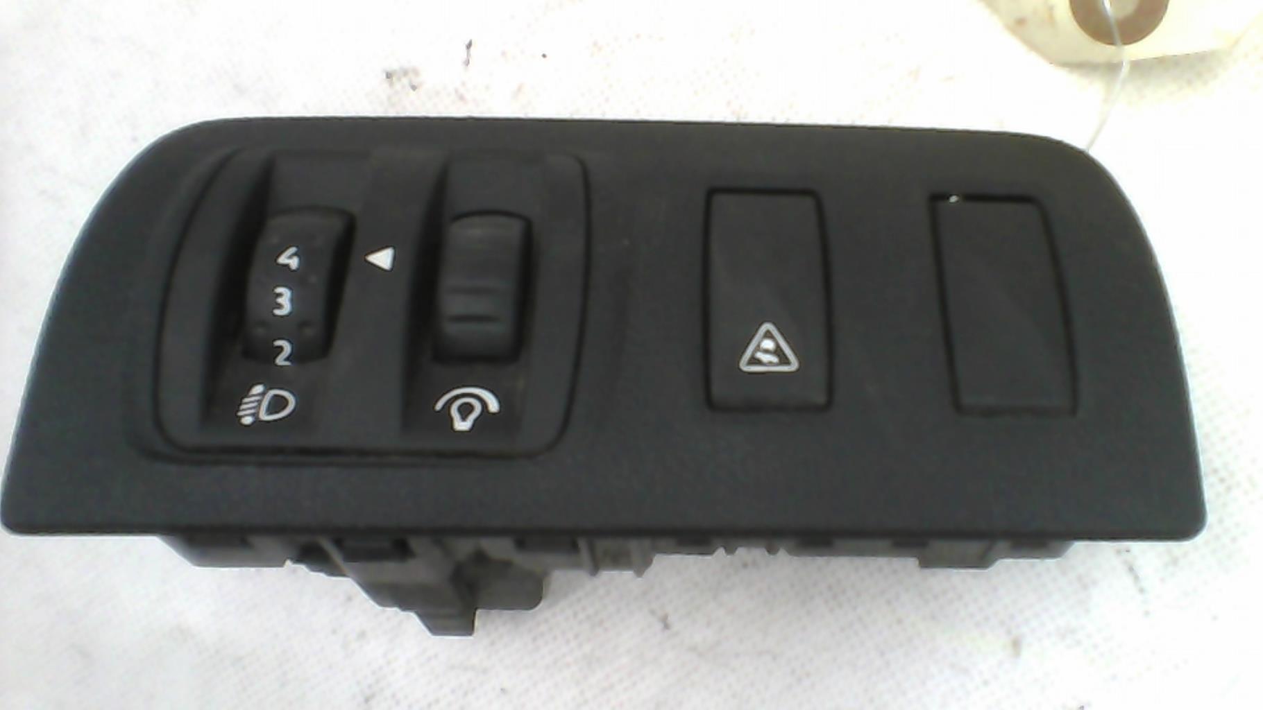 Commande de reglage hauteur de phare RENAULT MEGANE 3 PHASE 1 Diesel - 1