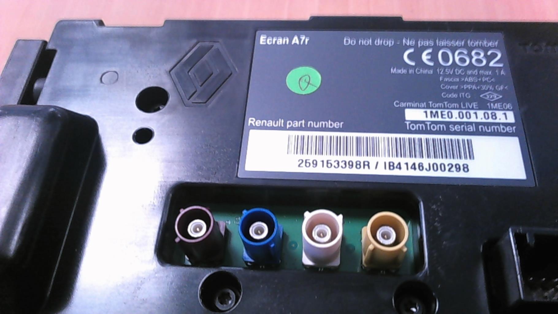 Ecran GPS RENAULT SCENIC 3 PHASE 3 Diesel - 1