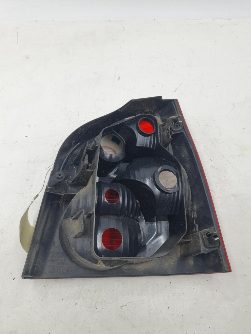 Fanale posteriore principale sinistro (luci) VOLKSWAGEN POLO 4 PHASE 1 Diésel - 1
