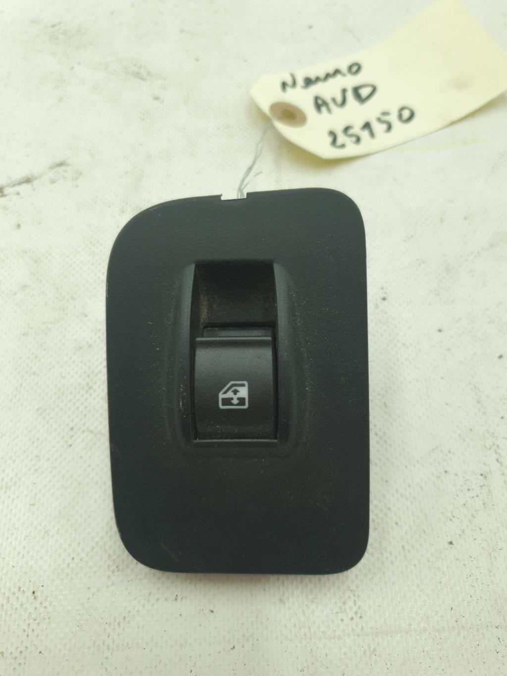 Interruttore lavacristalli anteriore destro CITROEN NEMO Diésel - 1