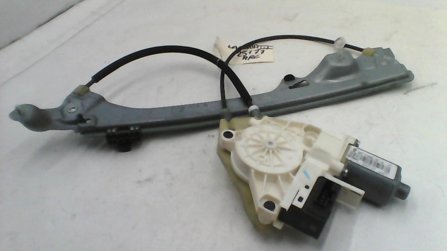 Alzacristalli elettrico posteriore sinistro RENAULT LAGUNA 3 PHASE 1 BREAK Diésel - 1