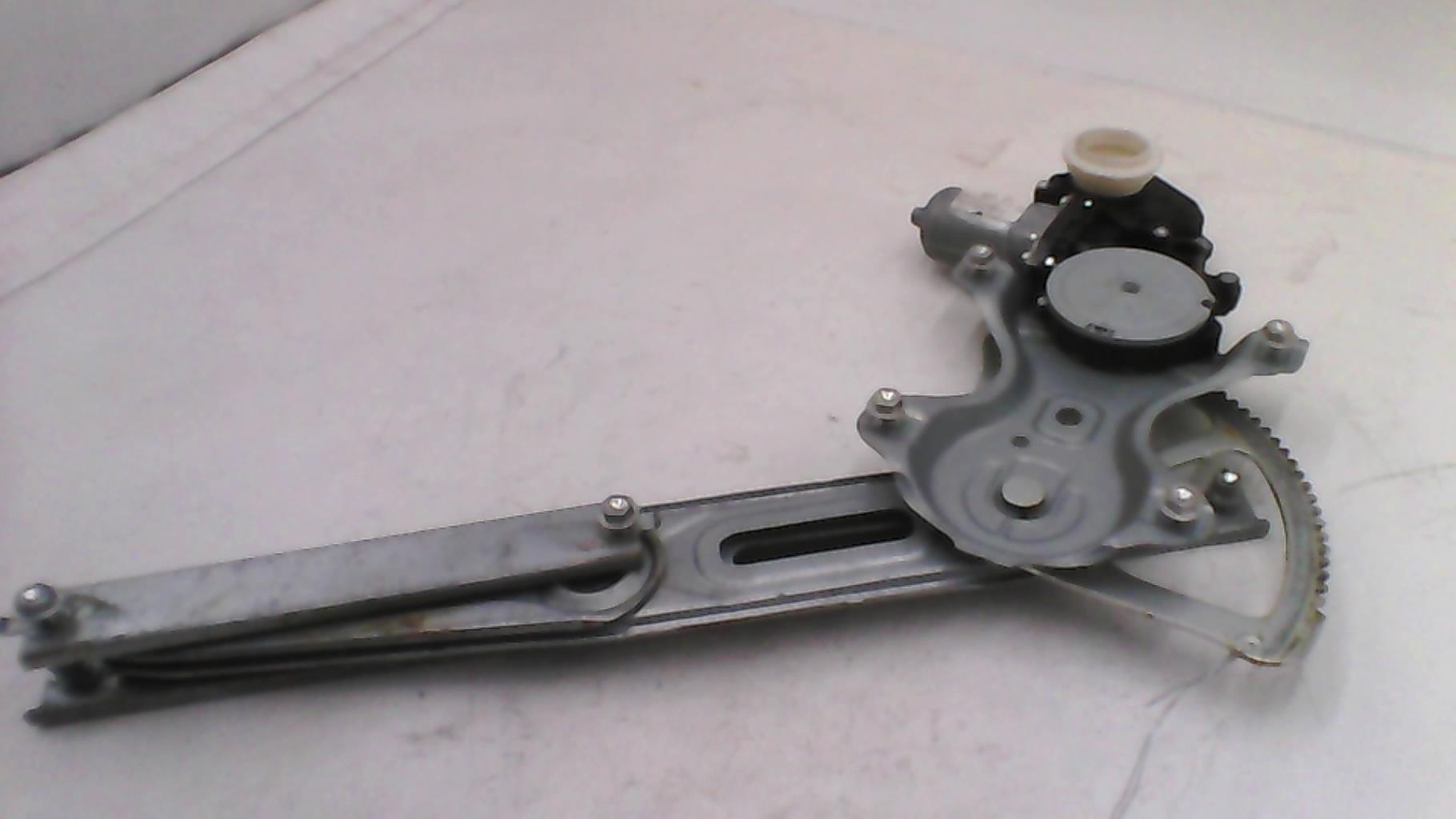 Alzacristalli elettrico anteriore sinistro TOYOTA YARIS 2 PHASE 1 Gasolina - 1