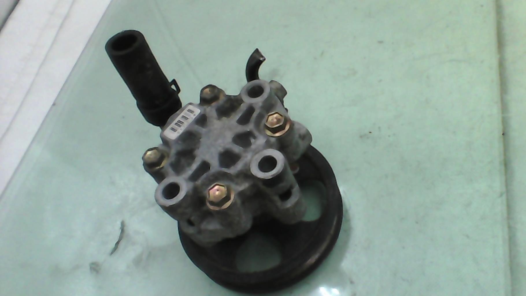 Pompe de direction TOYOTA RAV4 2 PHASE 1 Diesel - 1