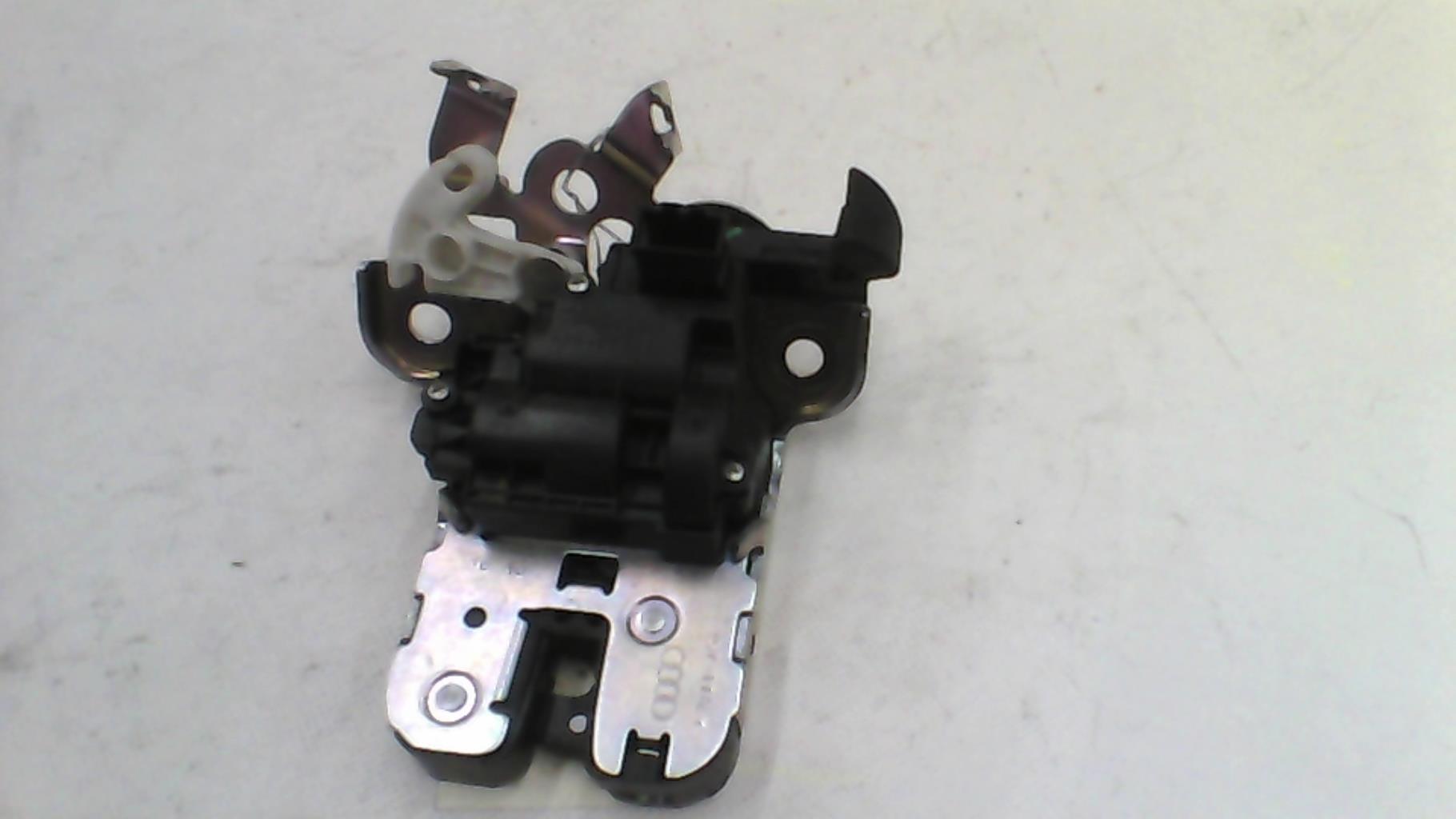 Serrure de coffre AUDI A1 1 SPORTBACK PHASE 2 Diesel - 1