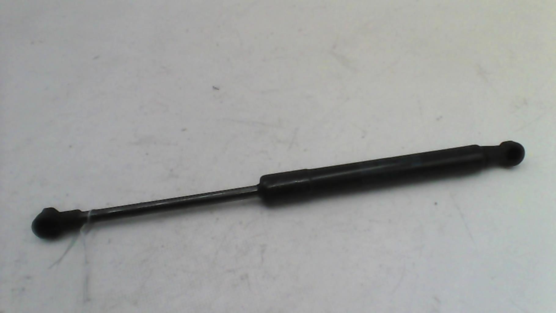 Verin de capot AUDI A1 1 SPORTBACK PHASE 2 Diesel - 1
