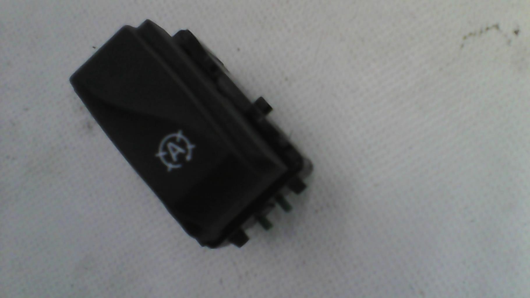 Bouton/Interrupteur RENAULT CAPTUR 1 PHASE 1 Diesel - 1