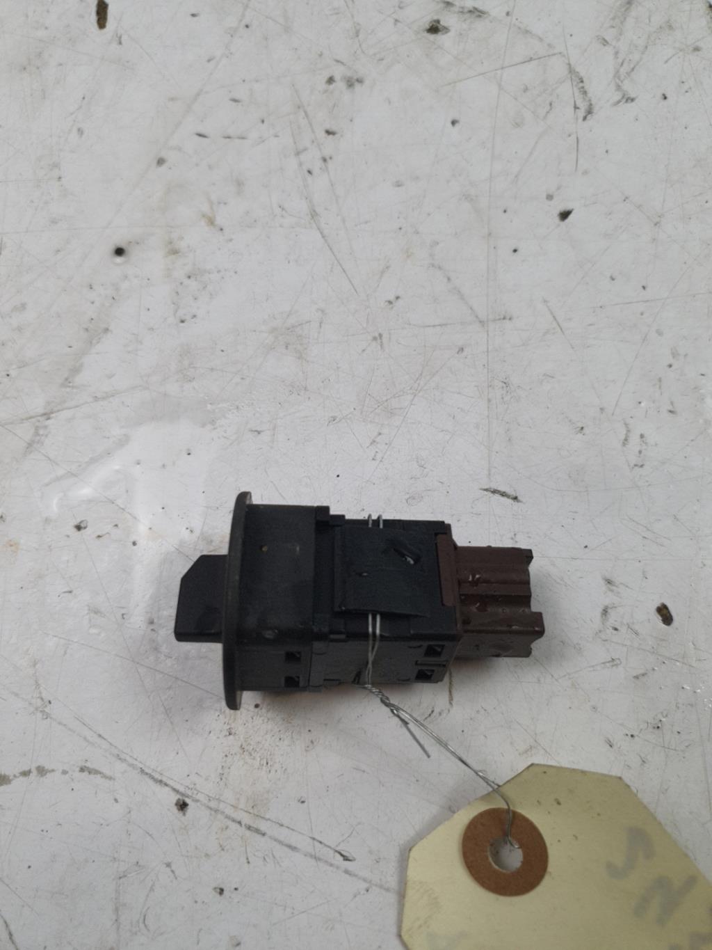 Bouton/Interrupteur RENAULT TWINGO 2 PHASE 2 Diesel - 1