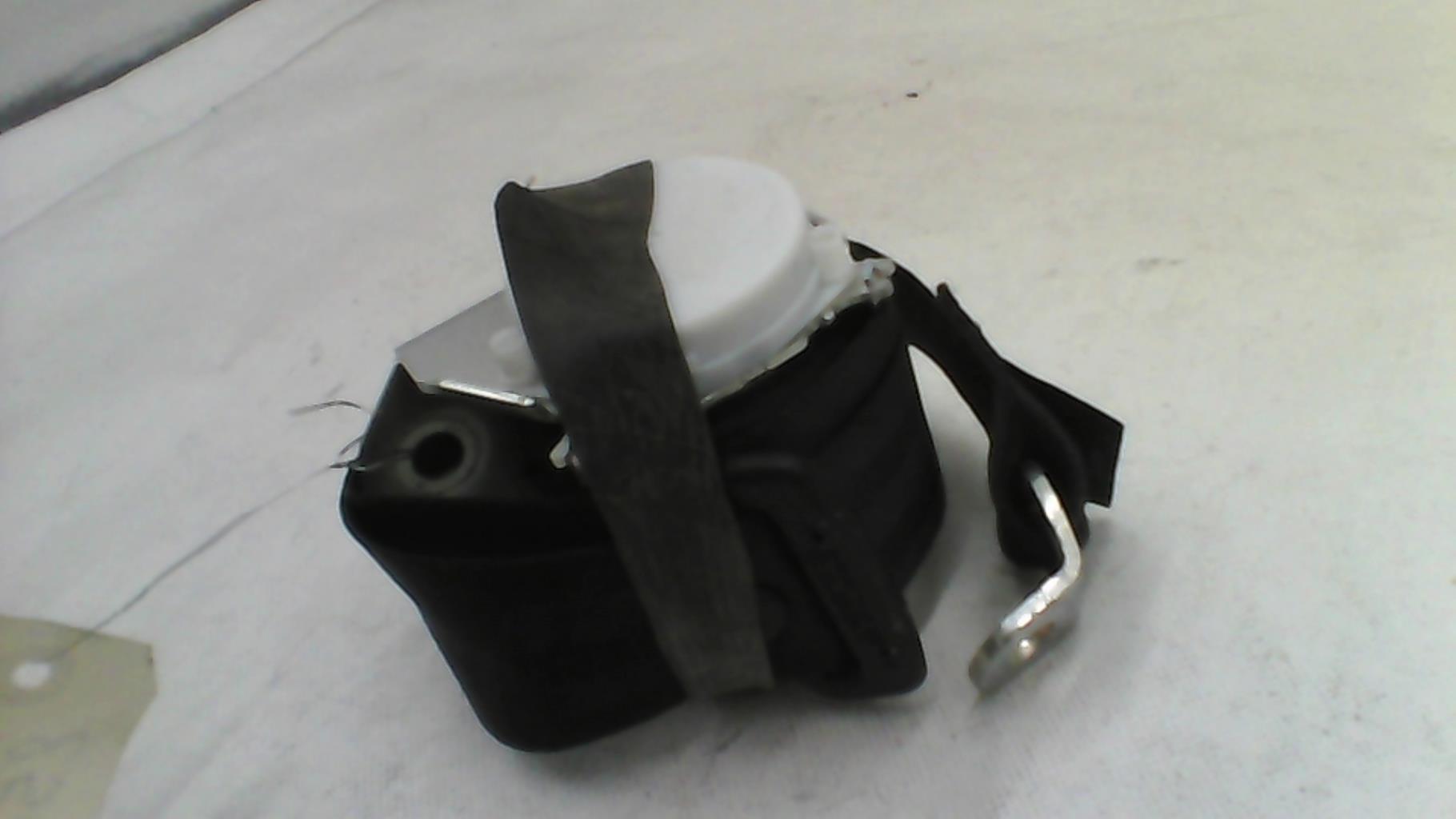 Cintura di sicurezza posteriore sinistra AUDI A3 2 PHASE 2 Diésel - 1
