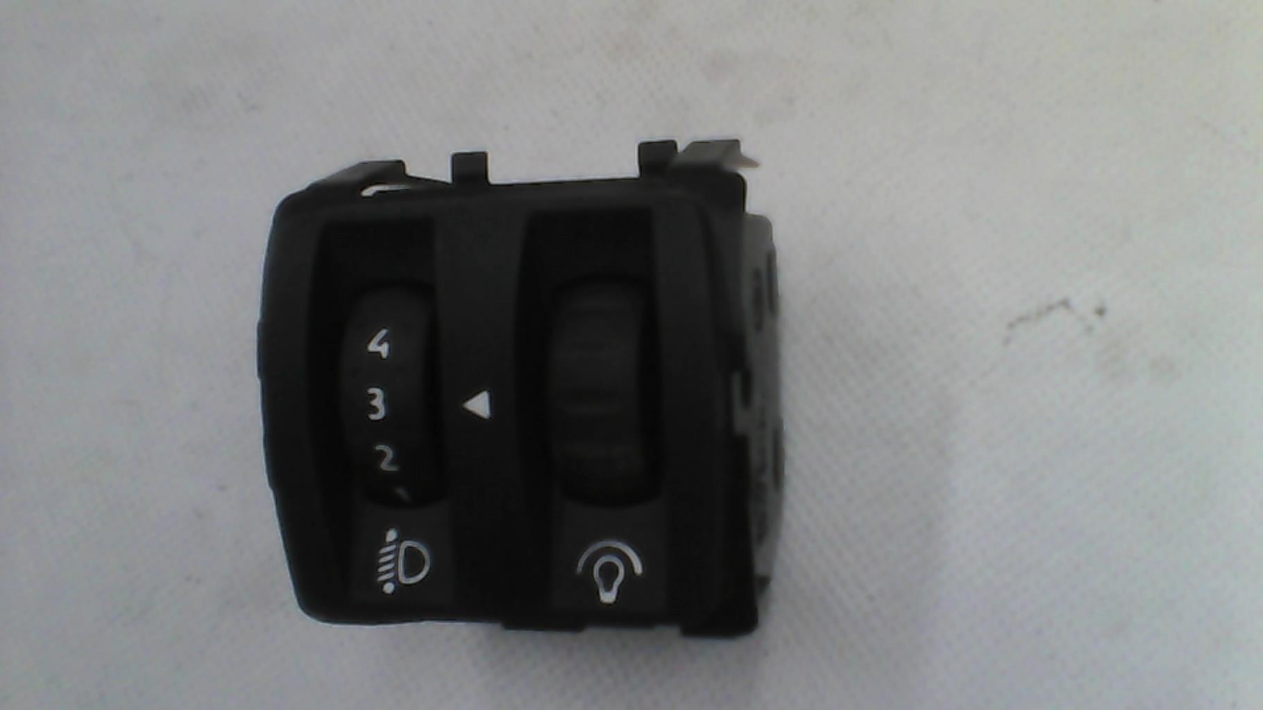 Commande de reglage hauteur de phare RENAULT CAPTUR 1 PHASE 1 Diesel - 1