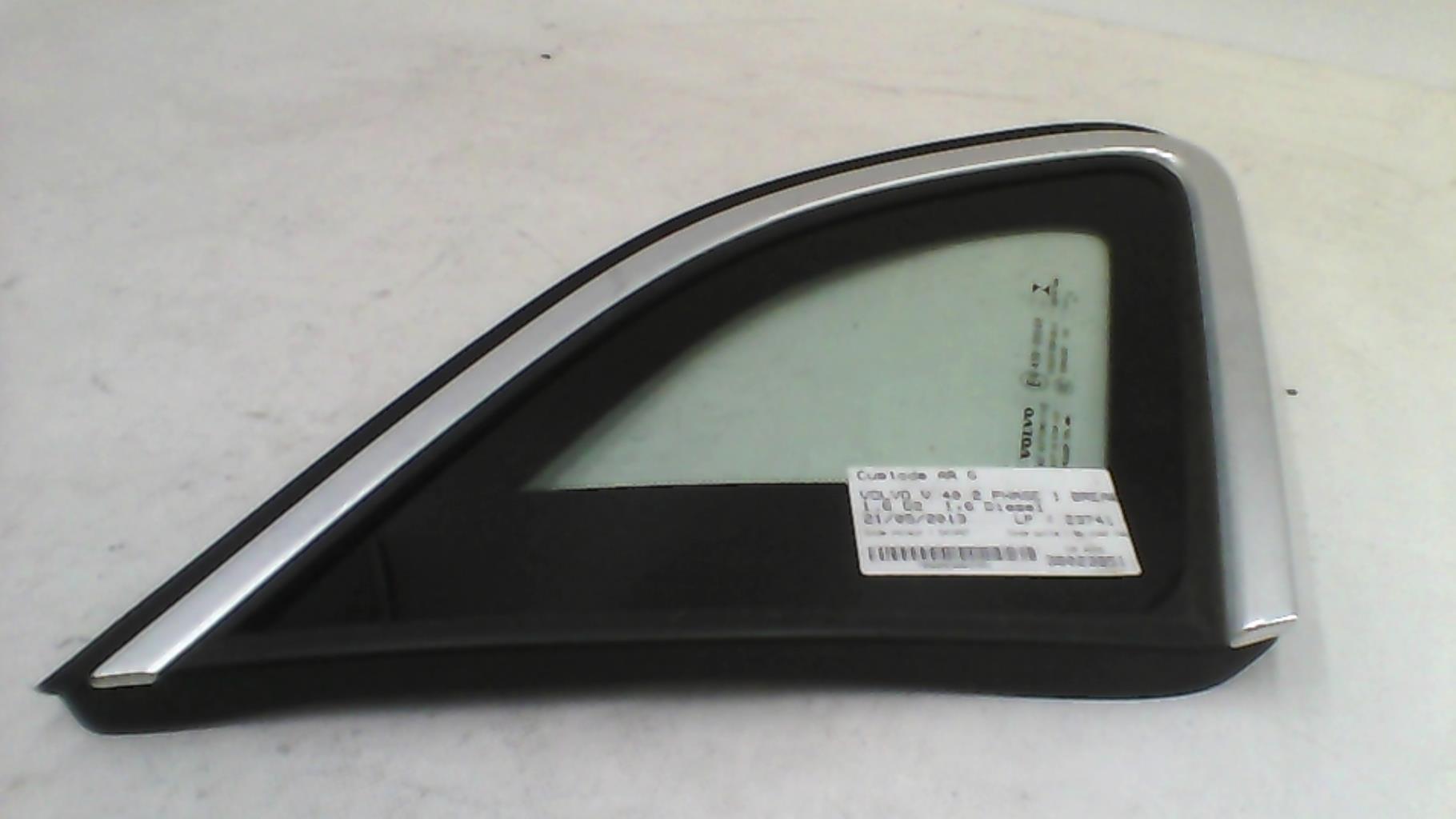 Custode arriere gauche VOLVO V 40 2 PHASE 1 BREAK Diesel - 1