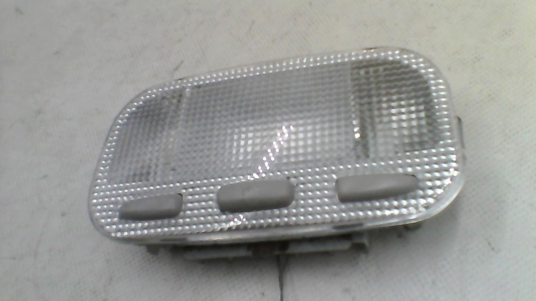 Luce di cortesia PEUGEOT 1007 Gasolina - 1