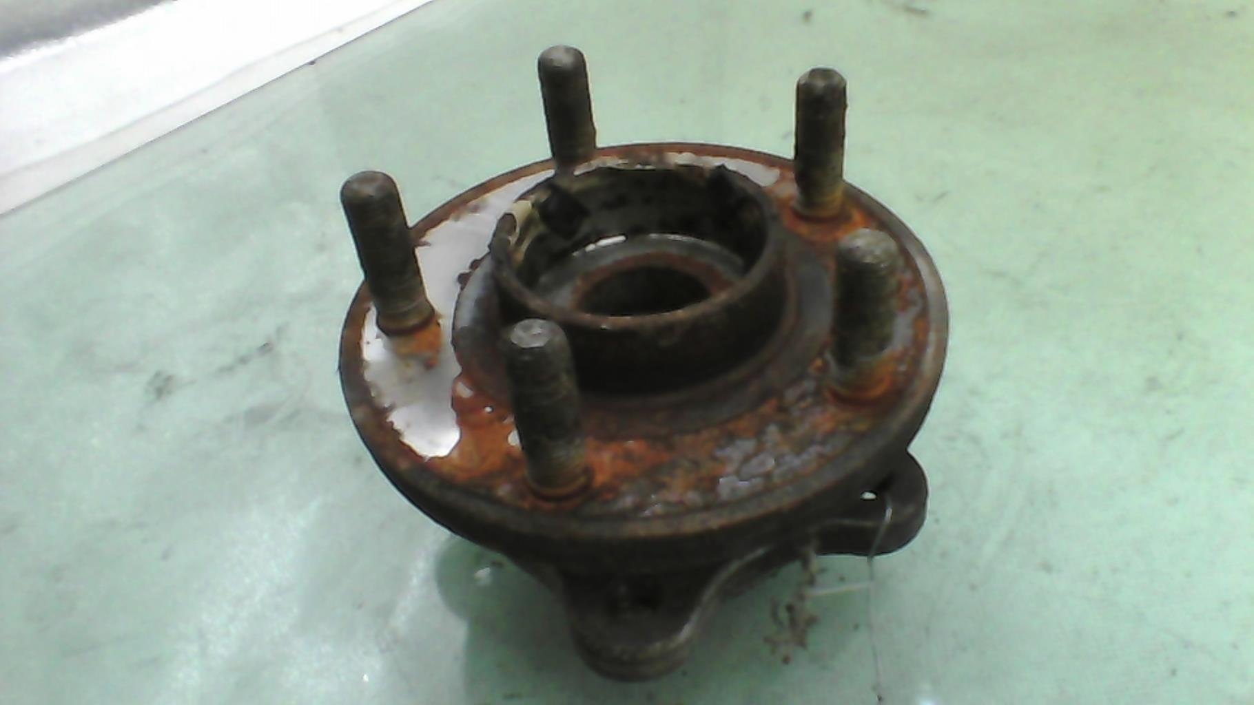 Mozzo anteriore destro VOLVO V 40 2 PHASE 1 BREAK Diésel - 1