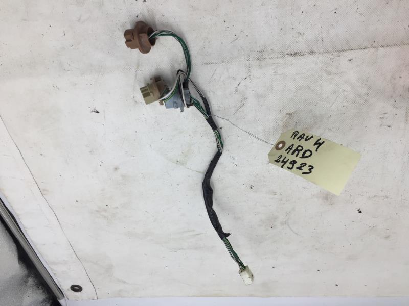 Base portalampade fanale posteriore destro TOYOTA RAV4 2 PHASE 1 Diésel - 1