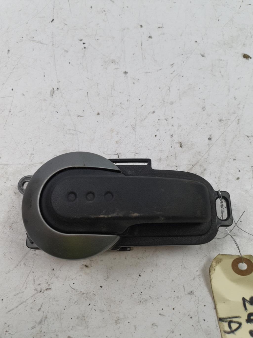 Maniglia interna anteriore destra NISSAN NOTE 1 PHASE 1 Diésel - 1