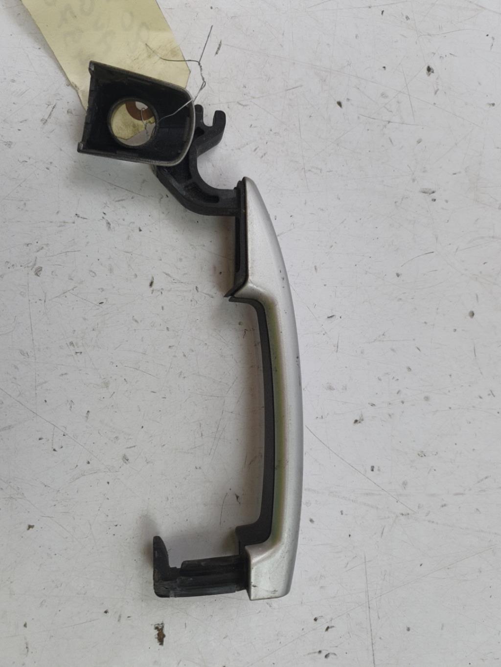 Maniglia portiera anteriore sinistra PEUGEOT 207 PHASE 1 Diésel - 1