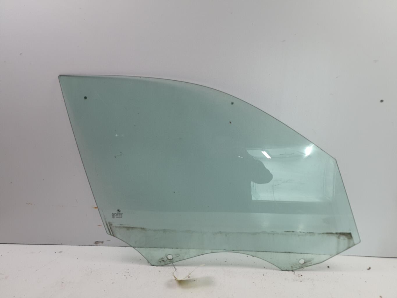 Vitre avant droit BMW X1 E84 PHASE 1 Diesel - 1