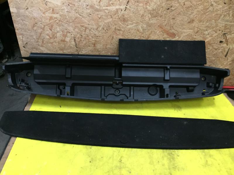 Tapis de coffre TOYOTA COROLLA VERSO 2 PHASE 1 Diesel - 1