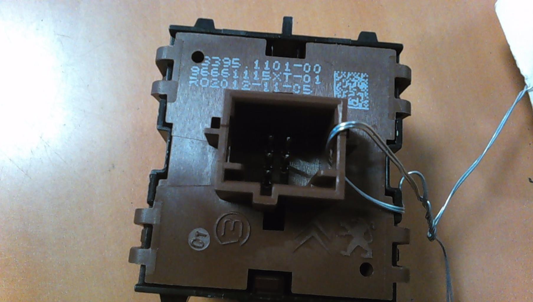 Botón/Interruptor PEUGEOT 508 1 PHASE 1 Diésel - 1