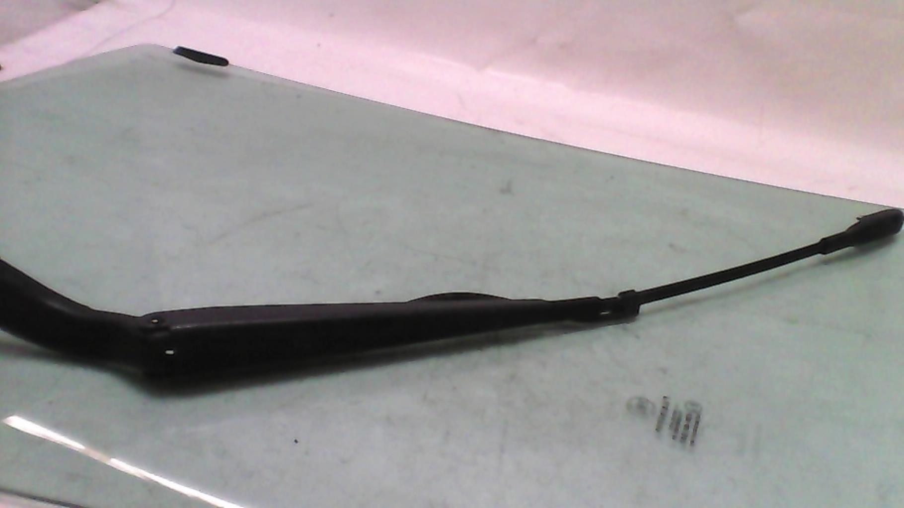 Braccio tergicristallo anteriore sinistro VOLKSWAGEN CRAFTER 1 PHASE 2 Diésel - 1